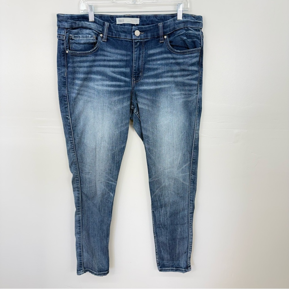 BKE Payton Mid Rise Light Blue Skinny Jeans E29